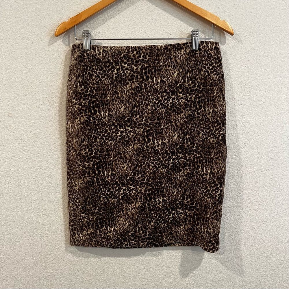 Talbots new with tags size 2 textured leopard print pencil skirt zipper back